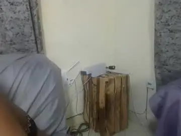 Chaturbate Free Live Porn of brunnette_blonde