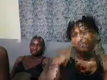 Chaturbate Free Porn Cam of brunnette_blonde