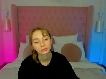 Chaturbate Live Sex Cam of ericalow