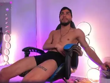 Chaturbate Live Porn of maxpower003