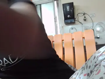 Dscgirls Nude Webcam of Lovelypriya