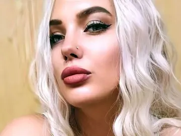 Imlive Watch Live Sex Cams of AdeleLily