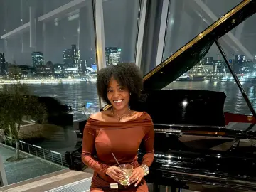 Imlive Private Sex Chat of Silent_Clues