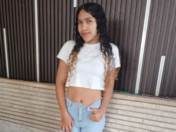 Imlive Nude Webcam of LilyFlower