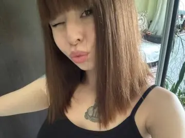 Imlive Free Live Porn of AmelliLess