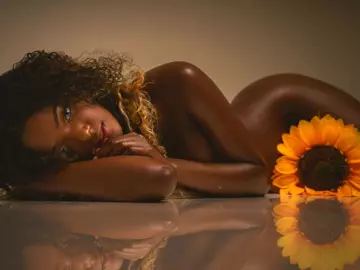 Imlive Live Sex Cam of KeisyCollinss