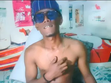 Imlive Sex Cam of Indian_Thuggin