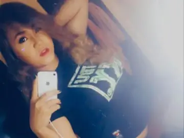 Imlive Free Porn Cam of TsUncutcock4u