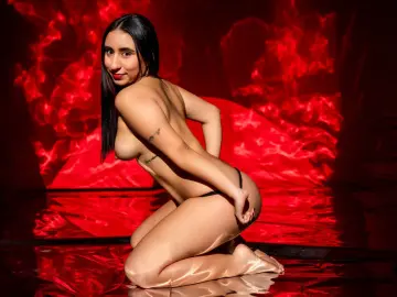 Imlive Best Webcam of HollyxRogers