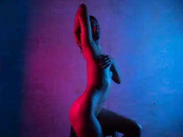 Imlive Live Sex of ImEmily444_