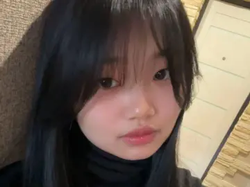 Imlive Private Sex Chat of TinyYuna_