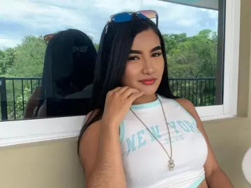 Imlive Nude Webcam of XCloeFoxX