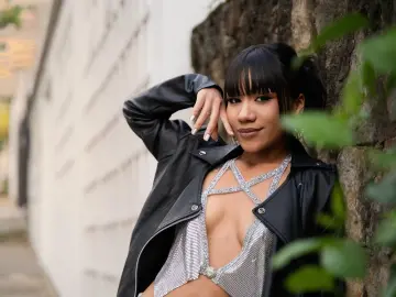 Imlive Adult Webcams of JuliaBell