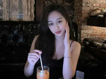 Imlive Watch Live Sex Cams of Bee2003