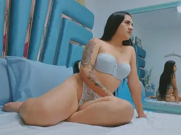 Imlive Free Porn Cam of Phoebe_Cooper