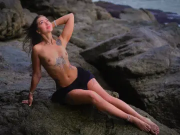 Livejasmin Free Porn Cam of IskrinaCold