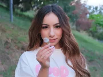 Livejasmin Sex Chat of AlizeeBlair