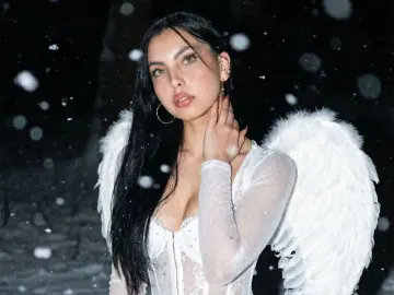 Livejasmin Live Porn of EmilianaEscobar