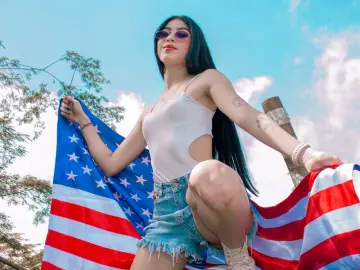 Livejasmin Free Porn Cam of MiaDessire