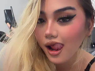 Livejasmin Live Porn of YoshiJenner
