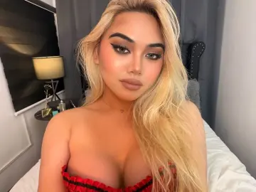 Livejasmin Adult Webcam of YoshiJenner