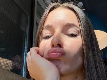 Livejasmin Nude Webcam of OdetteWingler