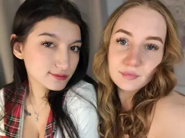 Livejasmin Free Porn Cam of CarolAndDelma