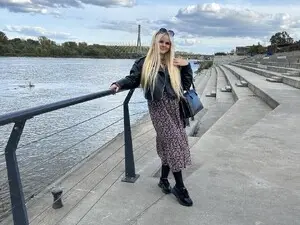 Myfreecams Adult Webcams of white_choco