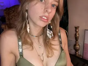 Myfreecams Private Sex Chat of ellispierce