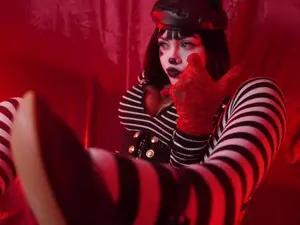 Myfreecams Nude Webcam of Scarlet_01