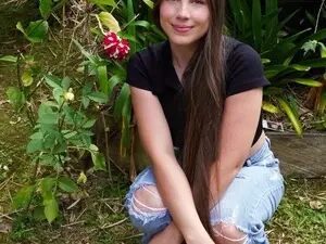 Myfreecams Free Live Porn of Emily_Montoya