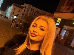 Myfreecams Watch Live Sex Cams of Lissababe1