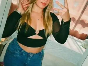 Myfreecams Best Webcam of Ema_tayy