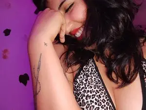 Myfreecams Sex Chat of Azaharziiz