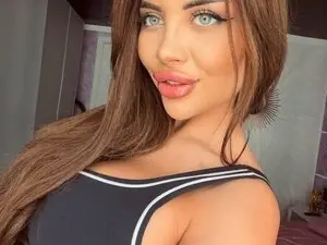 Myfreecams Watch Live Sex Cams of MoniCeleste