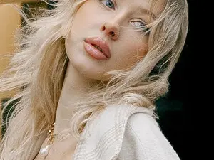 Myfreecams Watch Live Sex Cams of Lamantina