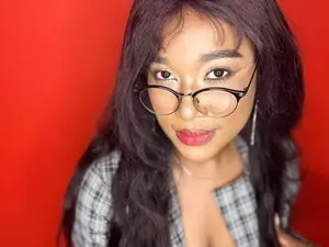 Myfreecams Live Sex Cam of Alessia07