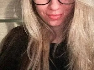 Myfreecams Nude Webcam of Lina_Buzz