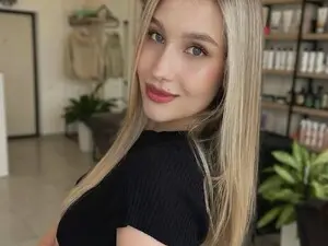 Myfreecams Watch Live Sex Cams of AliceGoldie