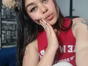 Myfreecams Free Porn Cam of MiaMorelli