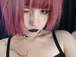 Myfreecams Live Porn of KikiMoor