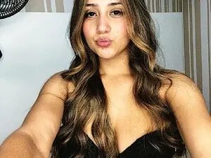 Myfreecams Free Live Porn of cute_desiree