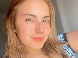 Myfreecams Free Porn Cam of Lara19