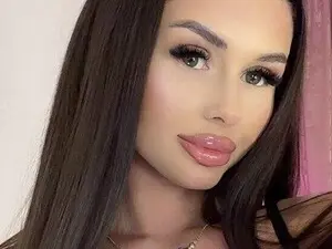 Myfreecams Free Live Porn of EmilyHudsson