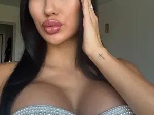 Myfreecams Watch Live Sex Cams of MaiStream
