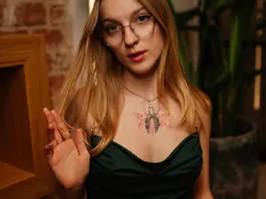 Myfreecams Live Sex of BlondieMuse_