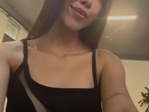 Myfreecams Free Porn Cam of Valerie_fox19