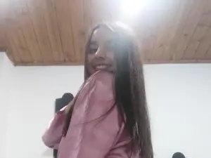 Myfreecams Free Porn Cam of bella_jone