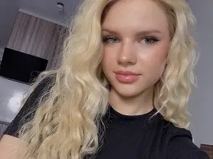 Myfreecams Free Porn Cam of AviciAura