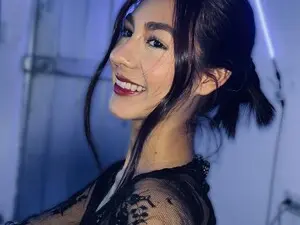 Myfreecams Watch Live Sex Cams of Emma_19_